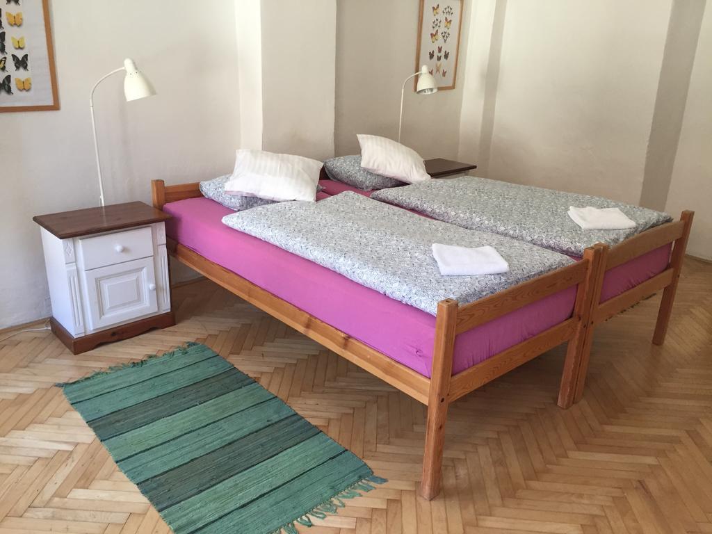 Apartments At The Golden Plough Prag Zimmer foto