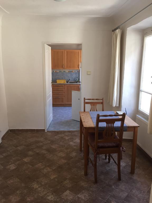 Apartments At The Golden Plough Prag Zimmer foto